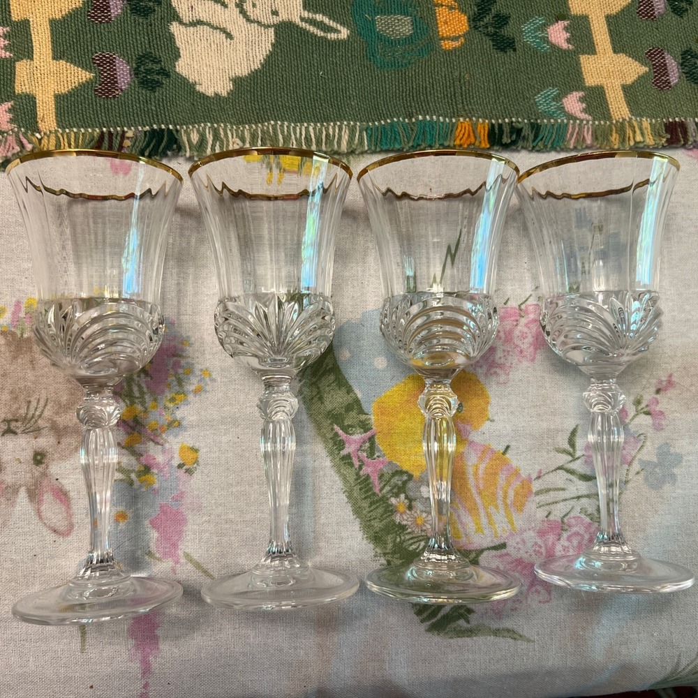 Set Of 4 Vintage Royal Crystal Rock RCR Aurea Gold Wine Goblets Glasses